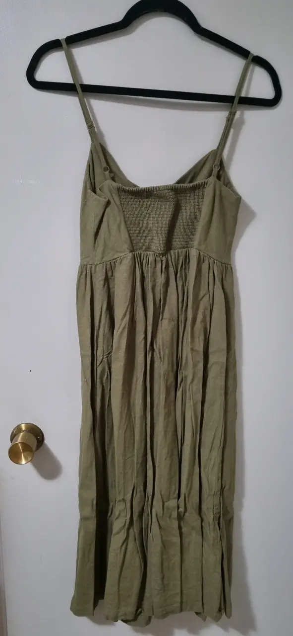 Vestido verde con botones - 2