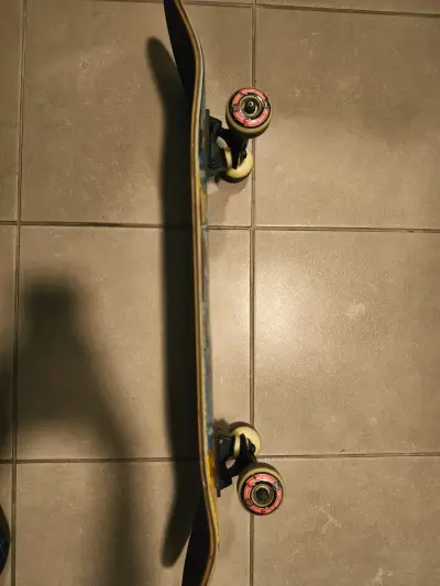 Tabla de skate 8.0 usada marca polemic - miniatura 2