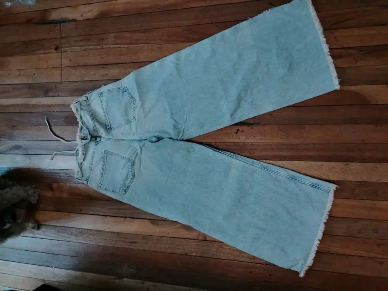 Jeans anchos celestes - 1