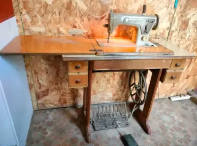 Máquina de coser Singer - miniatura 2