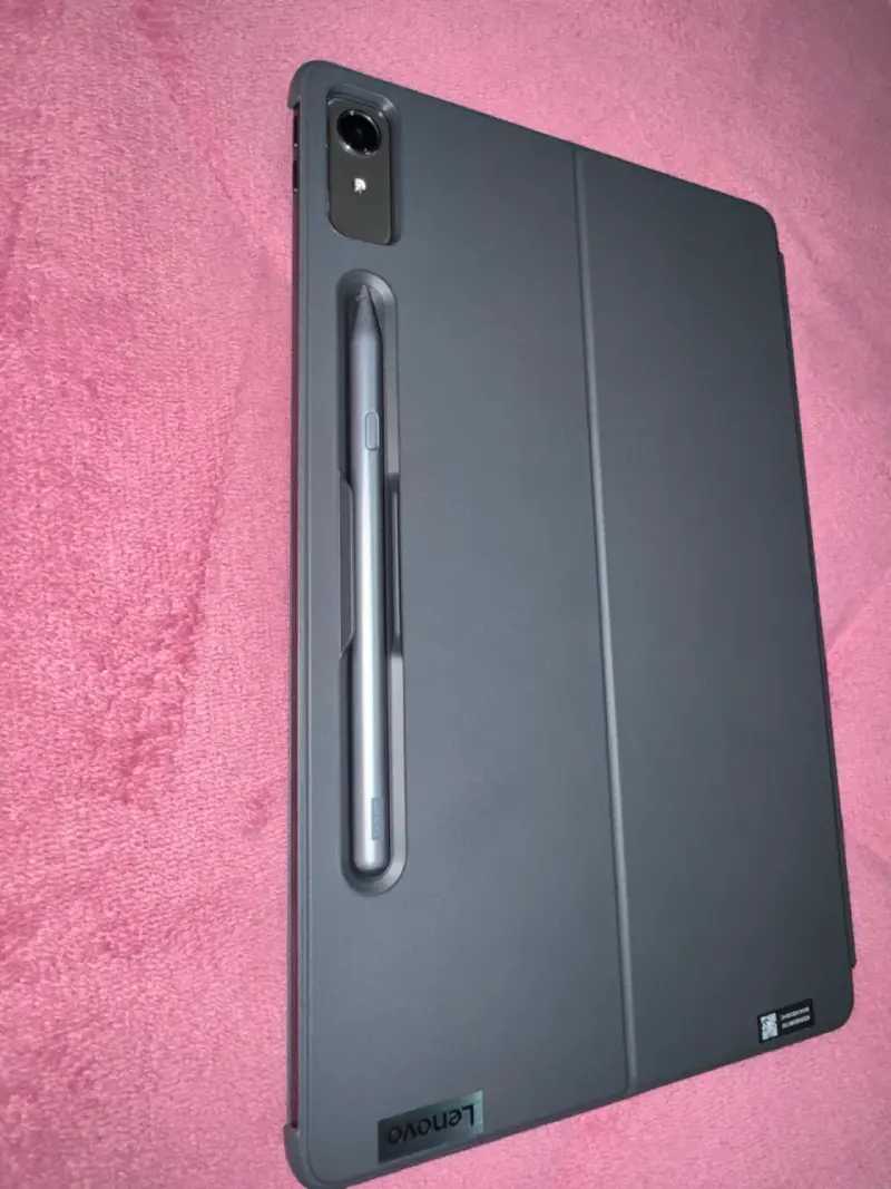 Lenovo Tab P12 con teclado y lápiz - 4