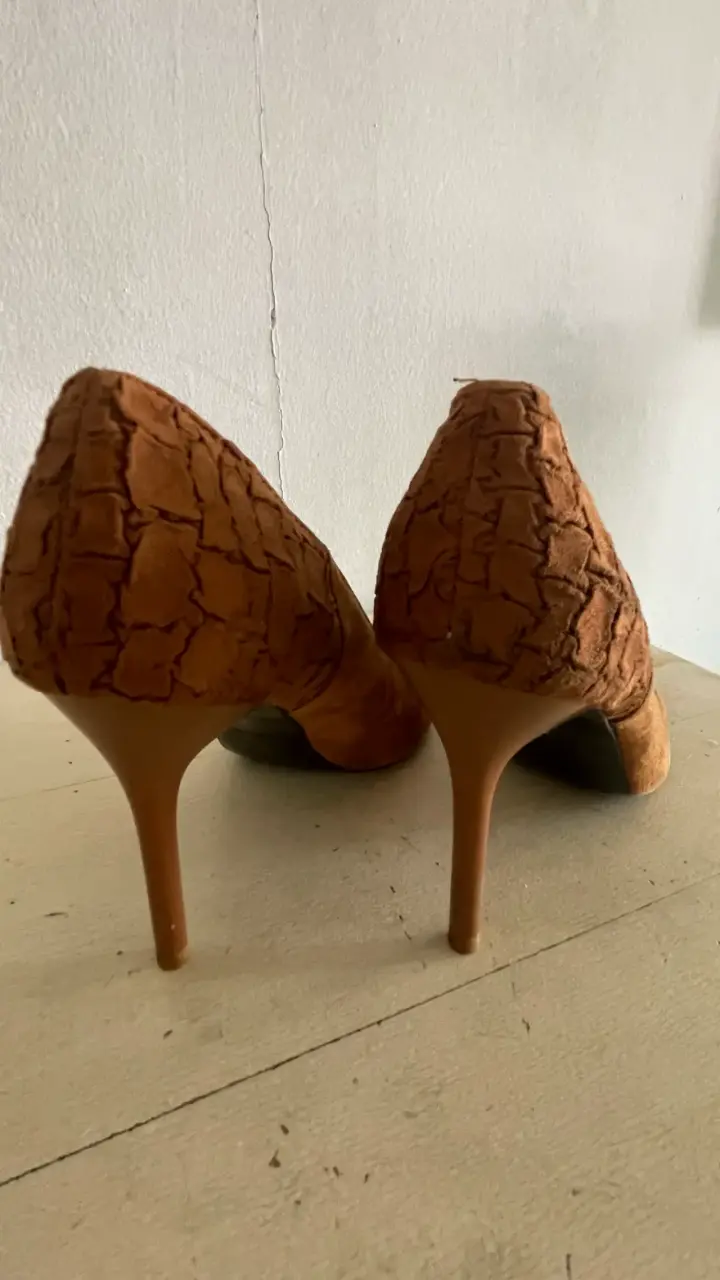 Tacones altos marrones - 1