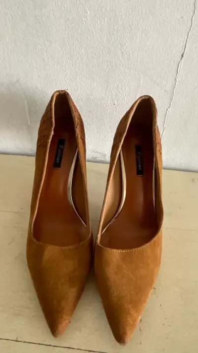 Tacones altos marrones - miniatura 5