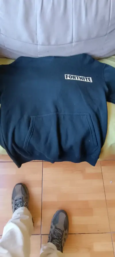 Polerón negro Fortnite - miniatura 1