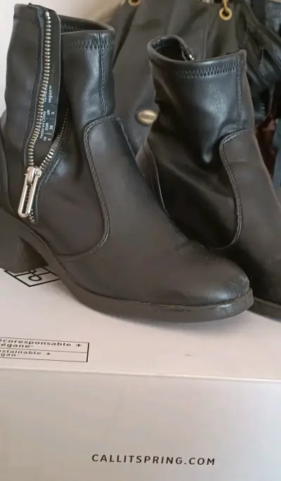 Botines negros de cuero - miniatura 3