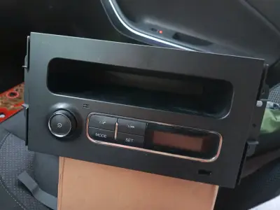 Radio de auto original chery tigo 2 - miniatura 1