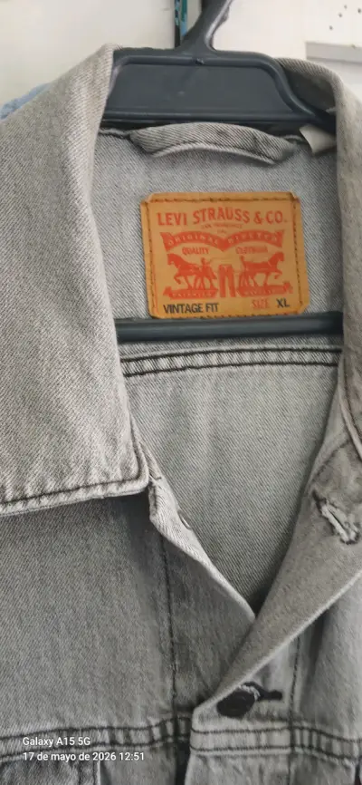 Camisa de mezclilla azul claro - miniatura 4