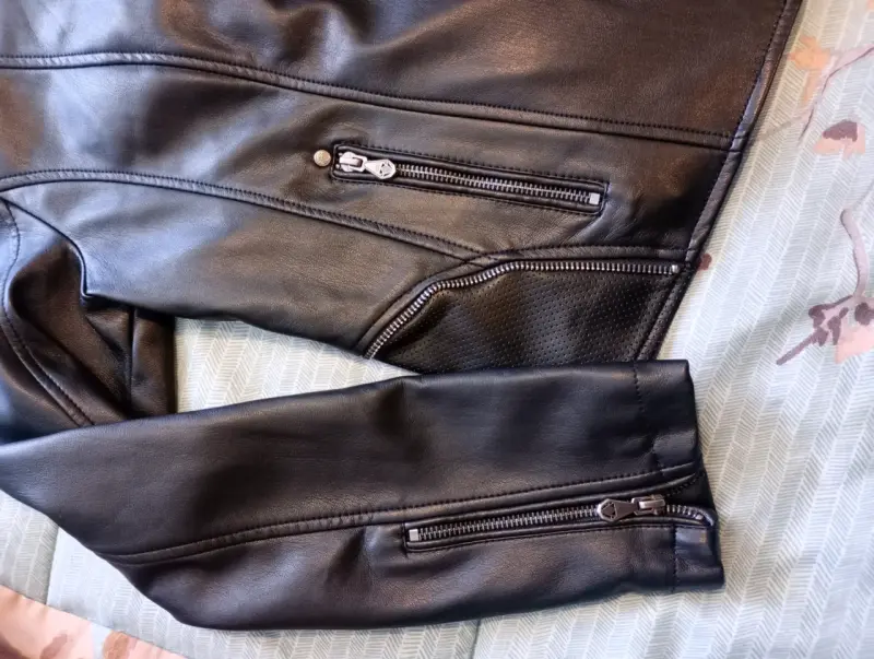 Chaqueta de cuero negra - 2