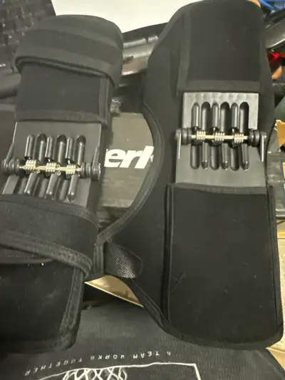 Rodilleras deportivas negras - miniatura 2