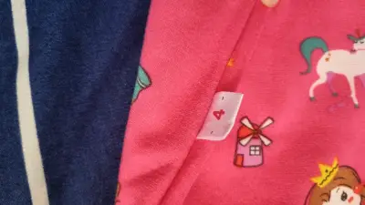 Conjunto de pijama infantil con estampado - miniatura 2