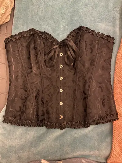 Corset negro con encaje - miniatura 1