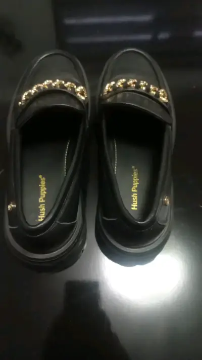 Zapatos negros hush poppies - miniatura 3