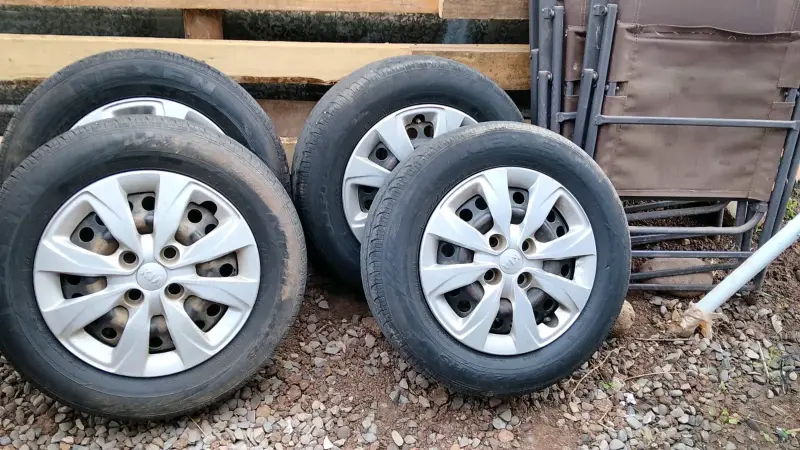 Juego de 4 175/70r14 llantas con neumáticos - 1
