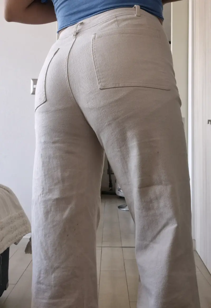 Pantalones beige acampanados - 2