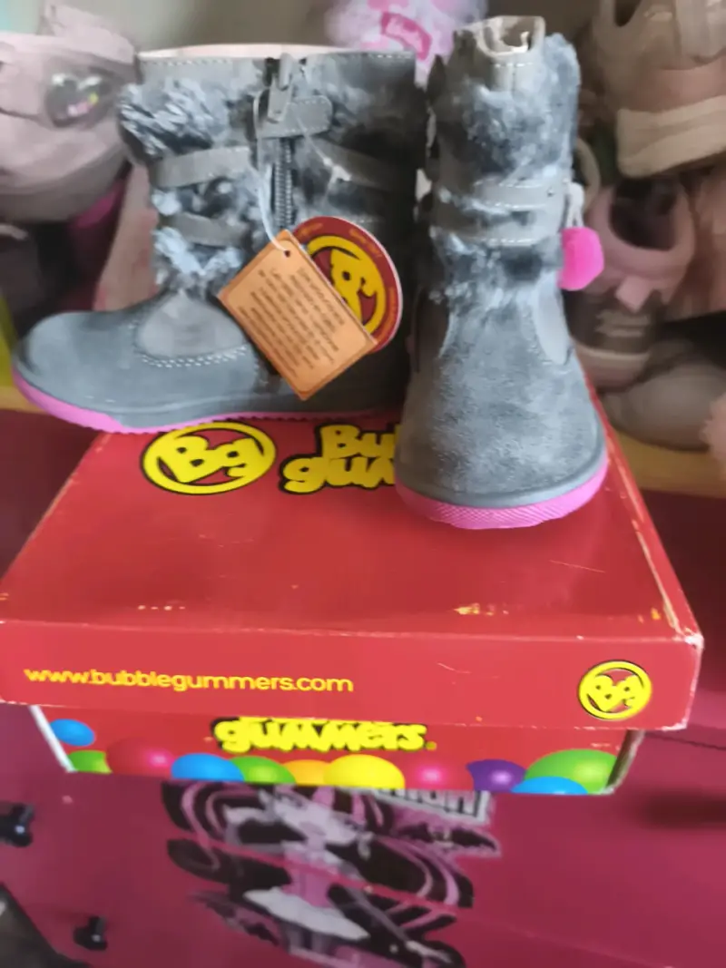 Botas infantiles grises Bubblegummers