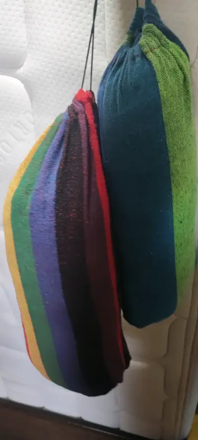 Hamaca arcoíris decorativo - miniatura 2