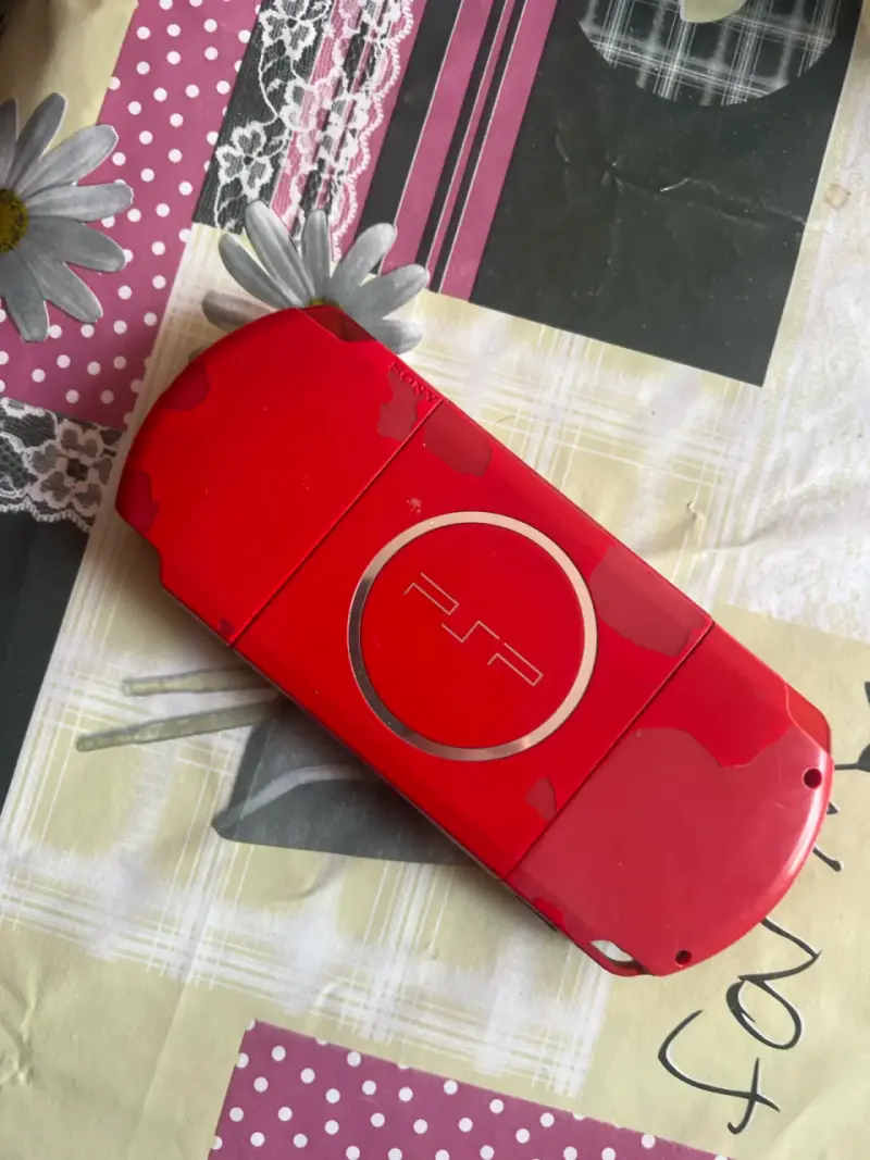 Consola portátil Sony PSP - 3