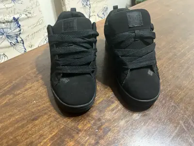 Zapatillas negras DC - miniatura 1