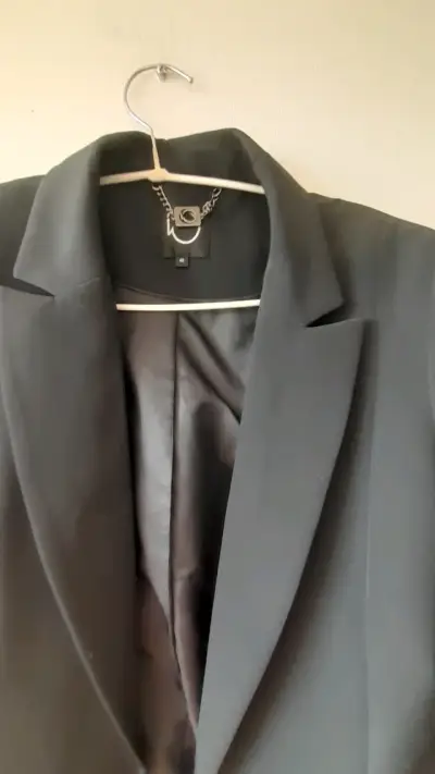 Blazer negro elegante - miniatura 2