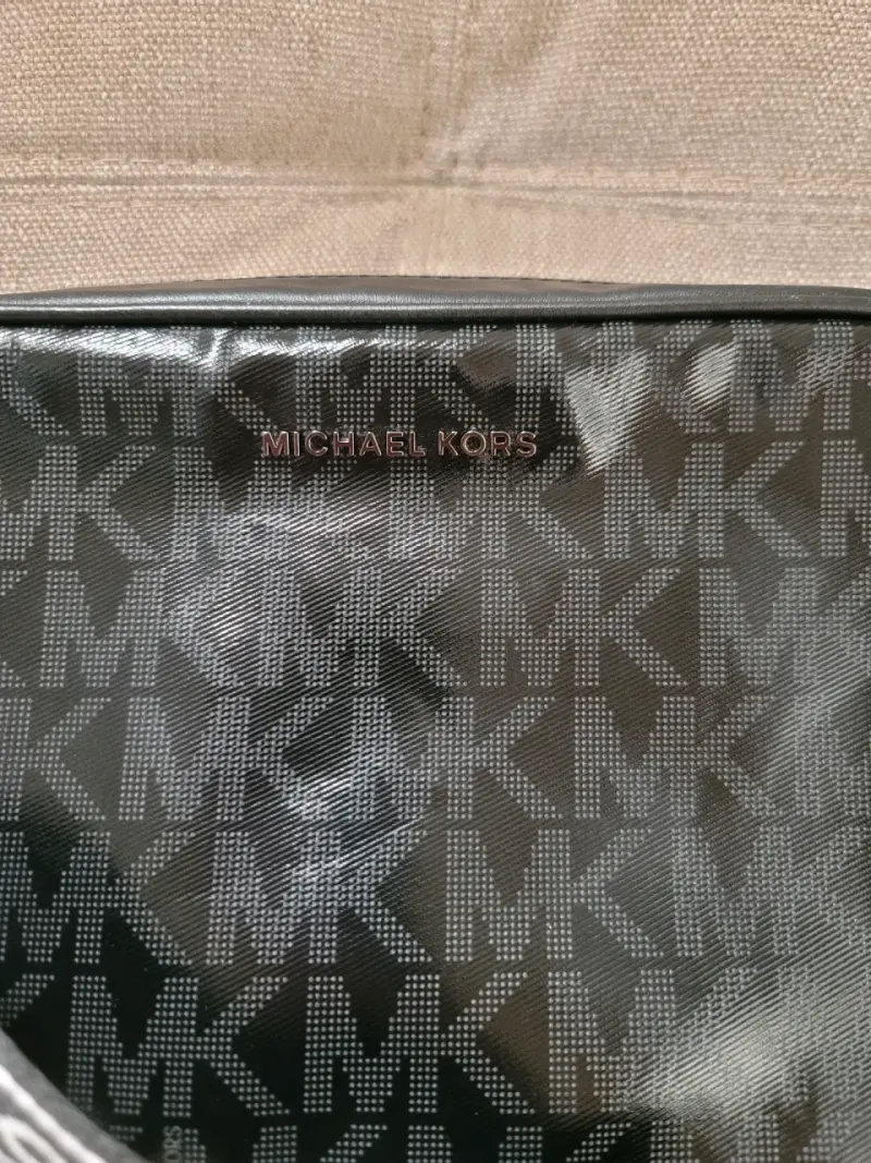 Bandolera Michael Kors negra - 2
