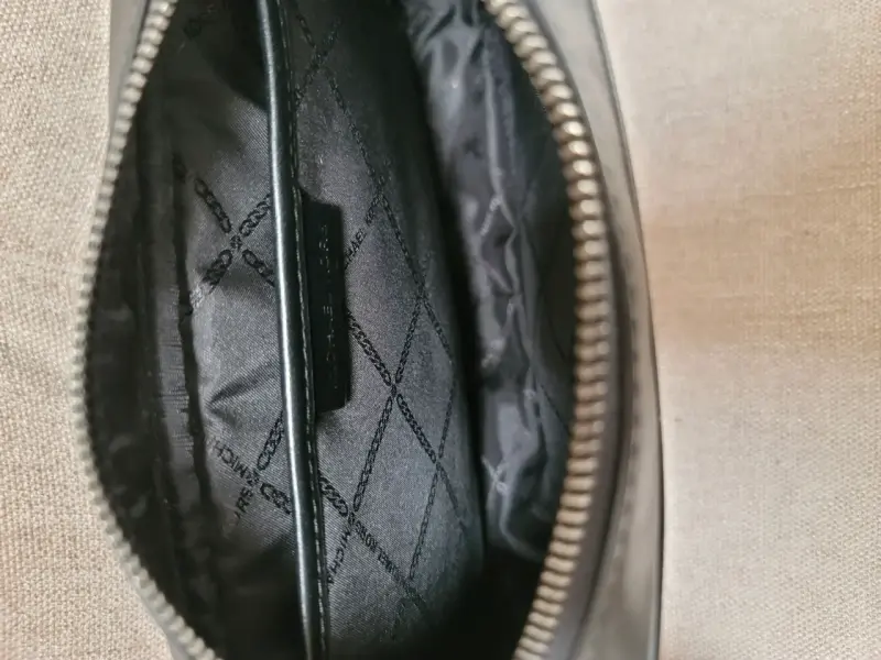 Bandolera Michael Kors negra - 4