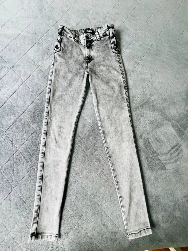 Jeans gris trenzado