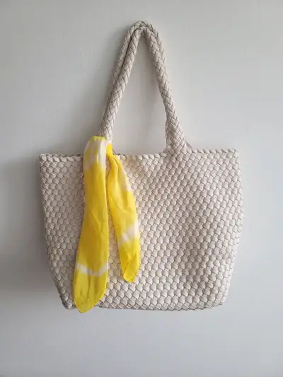 Bolso estilo Bottega Venetta - miniatura 1