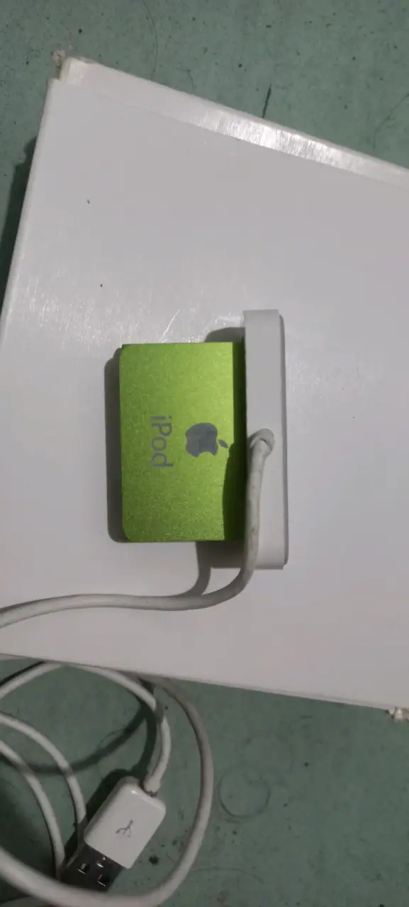 iPod shuffle verde BOD 50 Aniversario - 6