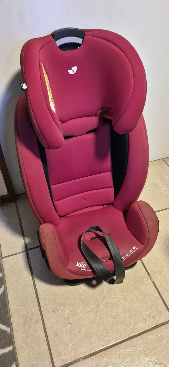 Silla de auto Joie roja