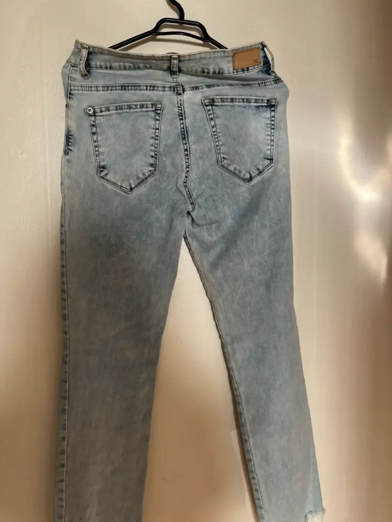 Jeans celestes desgastados - 3