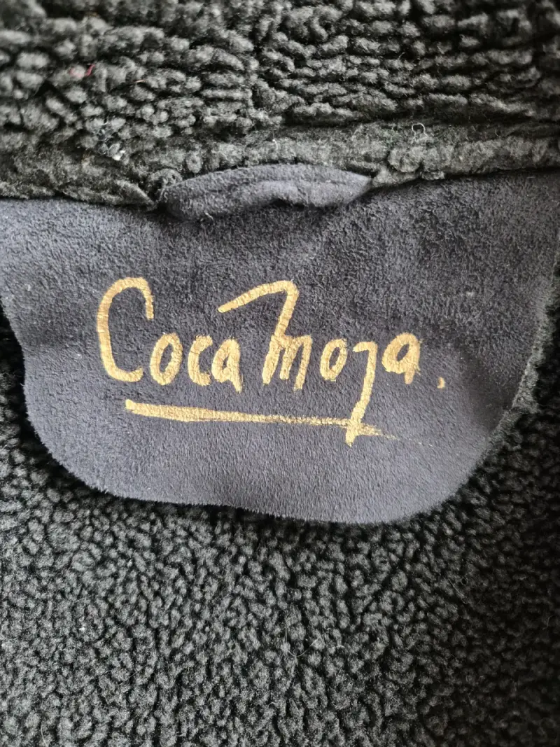 Chaqueta de vellón con diseño dorado - 2