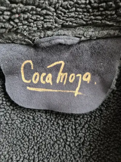 Chaqueta de vellón con diseño dorado - miniatura 2