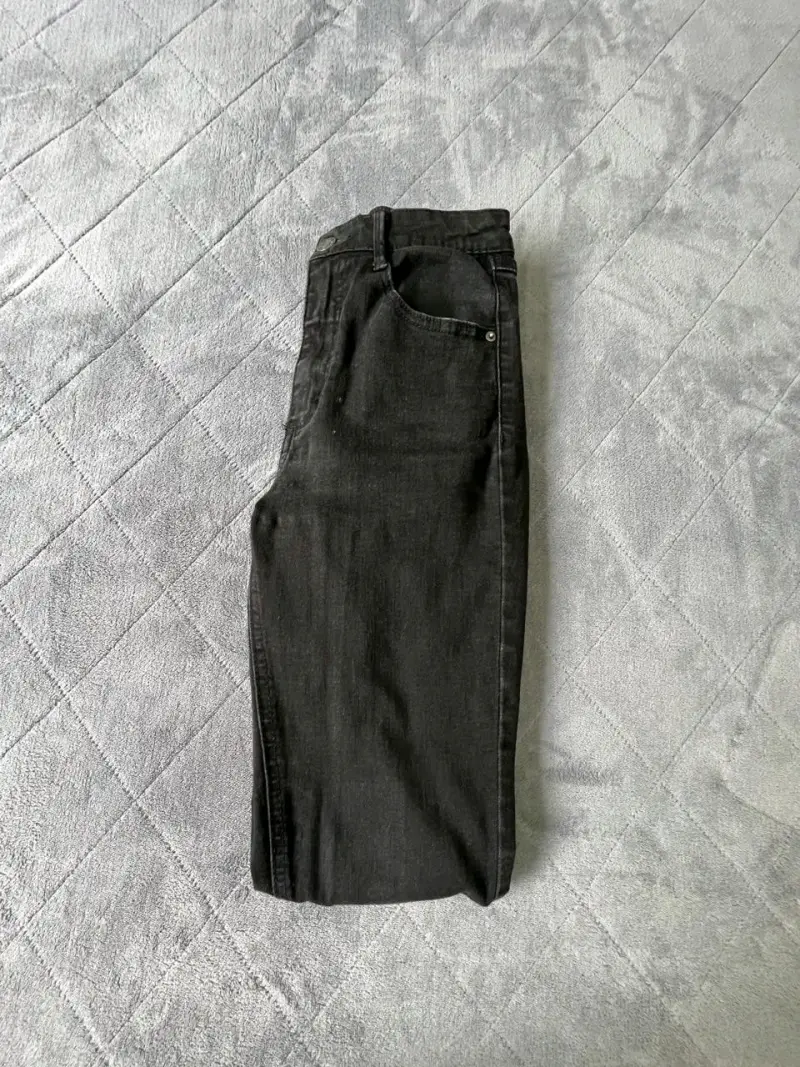 Pantalón negro casual