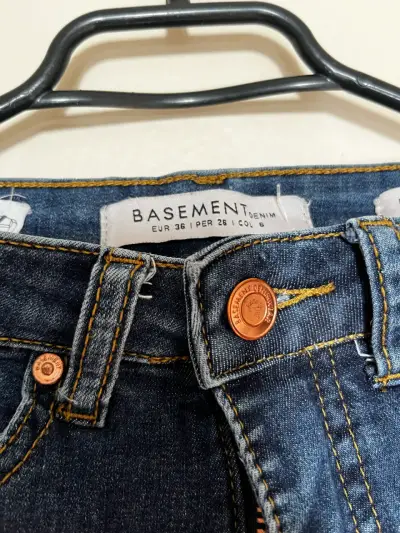 Jeans azul oscuro Basement - miniatura 2
