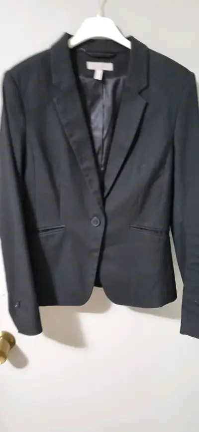 Blazer negro elegante para mujer - miniatura 1
