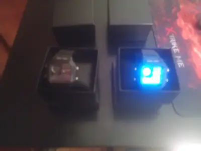 Reloj digital retro resistente al agua 30 metros - miniatura 3