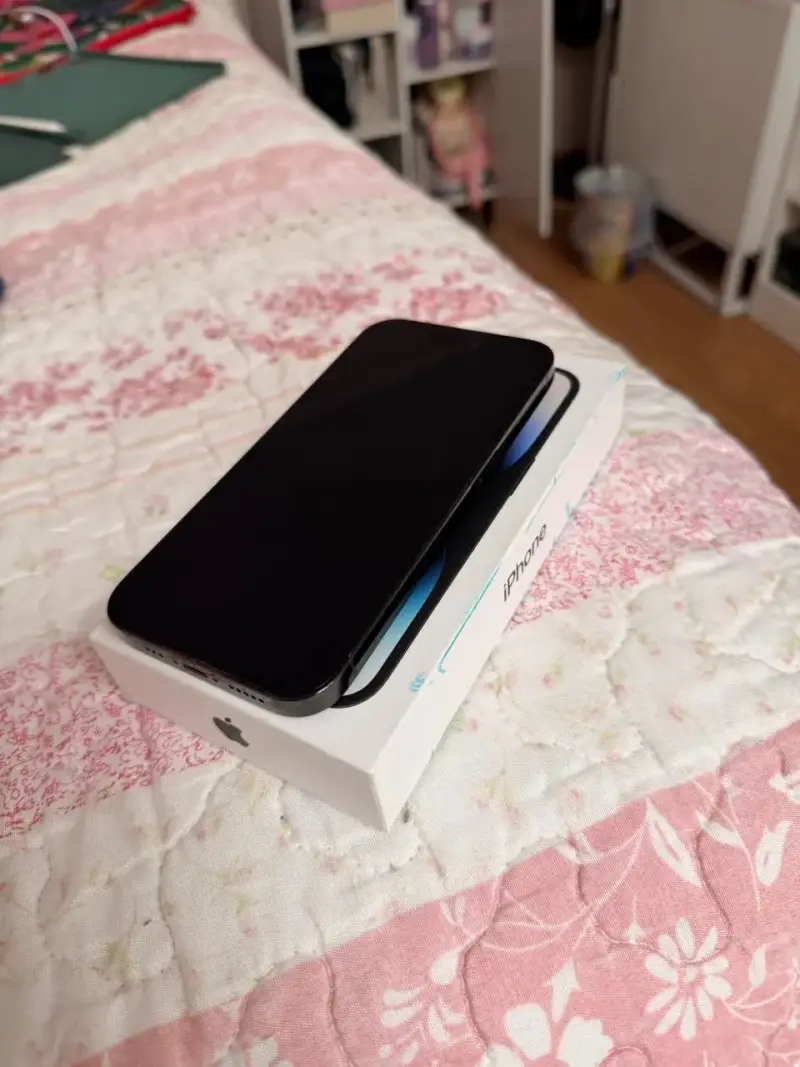 Iphone 14 pro de 256 gb en caja y accesorios. - 5