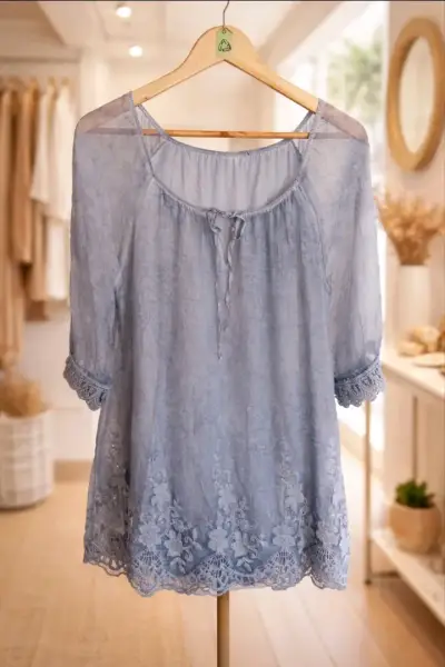 Blusa blanca elegante - miniatura 5