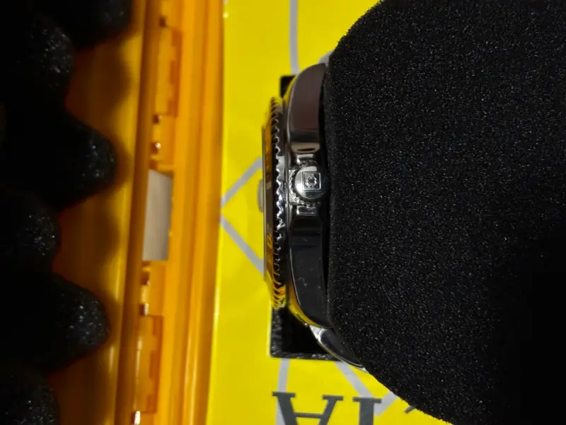 Reloj de buceo Invicta - 3