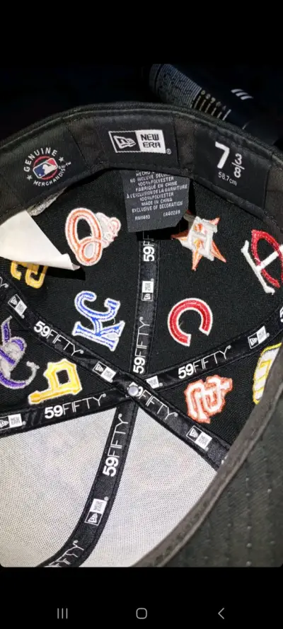 Gorra negra con logos MLB - miniatura 5
