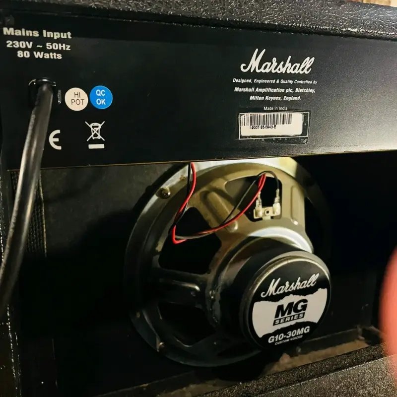 Amplificador Marshall de guitarra - 4