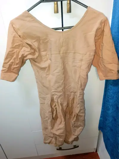 Faja modeladora color beige - miniatura 3