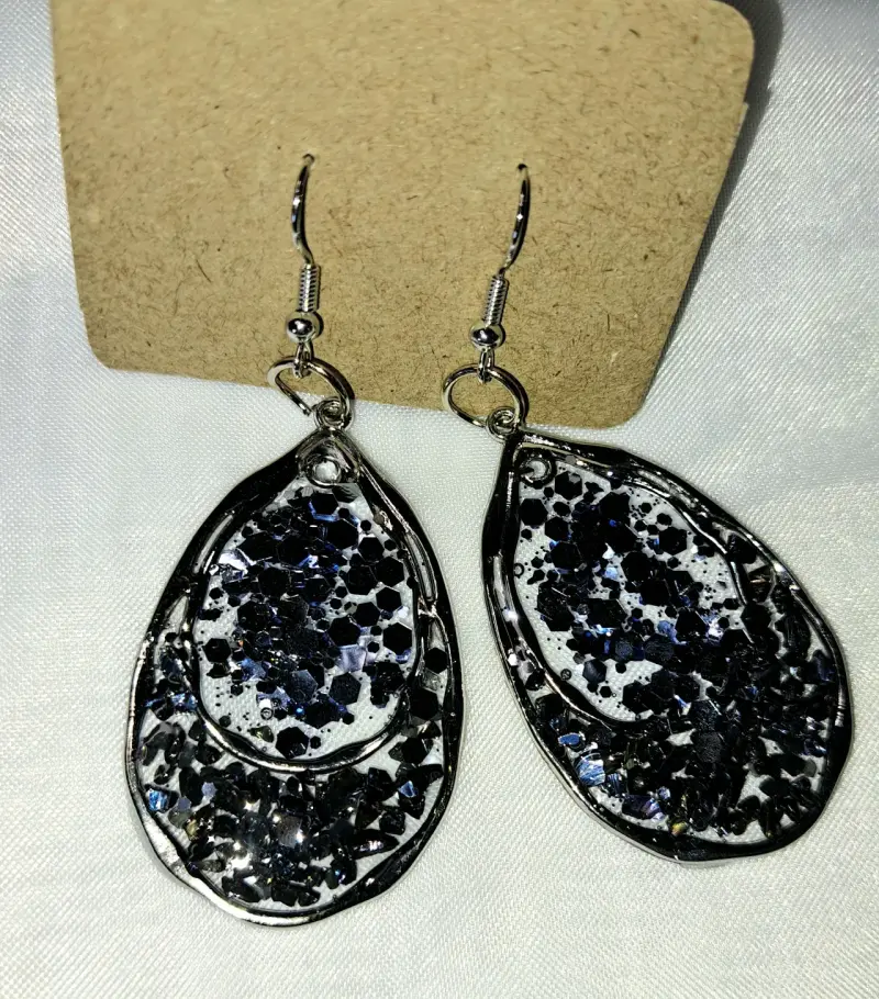 Aros colgantes de resina - 2
