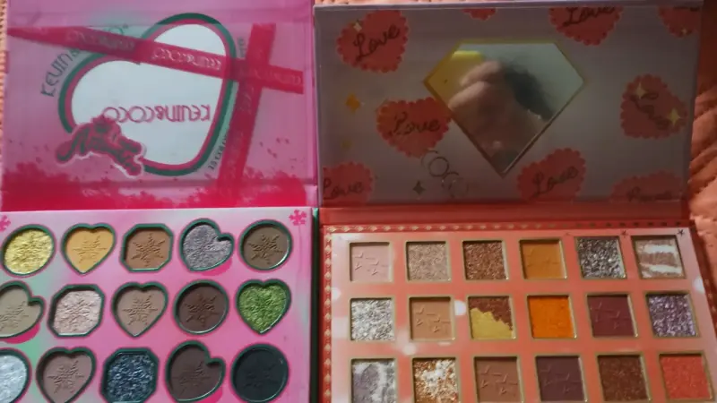 Paleta de sombras variadas - 3