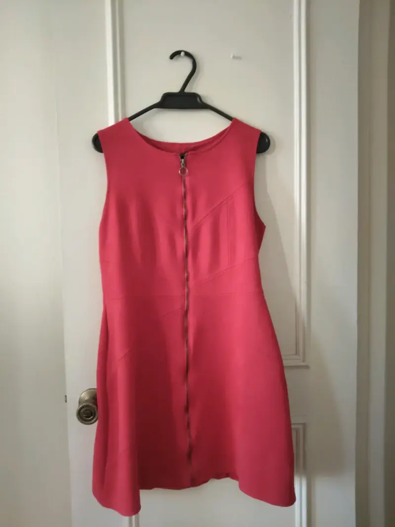 Vestido rojo sin mangas