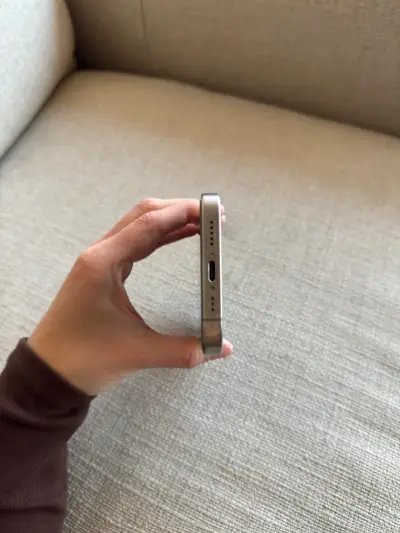 iPhone 15 Pro 128 gb Titanium - miniatura 5
