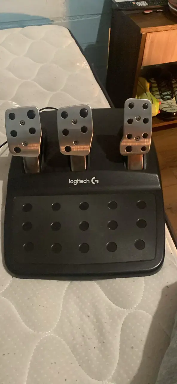 Volante logitech g29 - 2