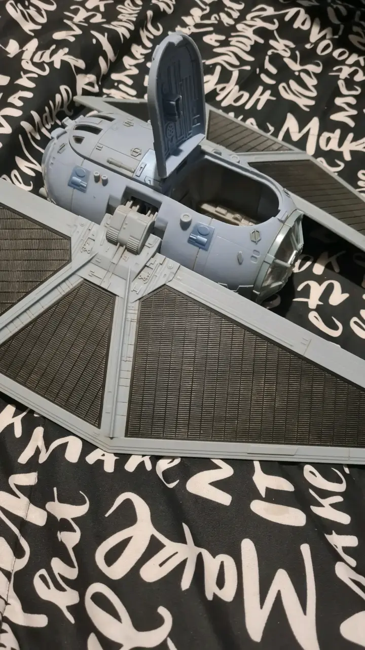 Nave Star Wars TIE Striker Hasbro +Piloto Original - 3