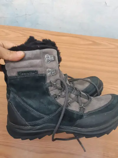 Botas de invierno forradas negras - miniatura 5