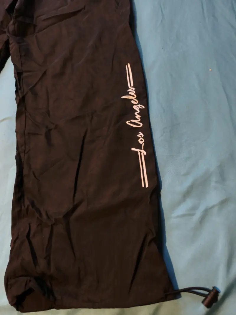 Pantalones deportivos negros - 3